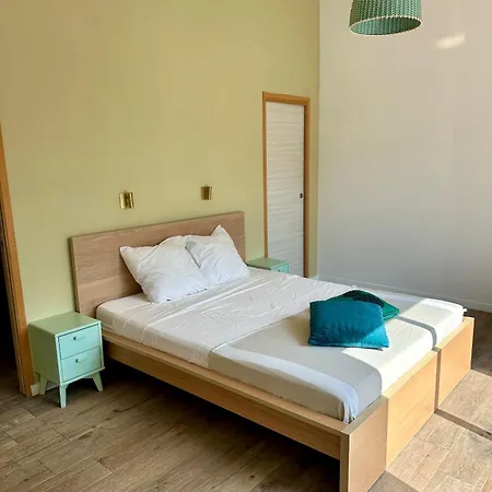 Architect-designed 150 M2 *